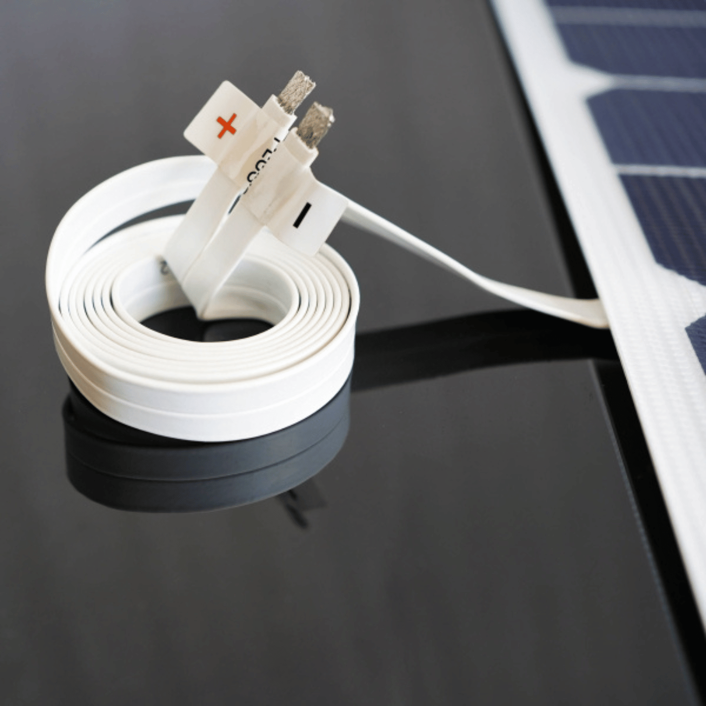 TOUGH G8 black begehbares Solarmodul 55-114 W